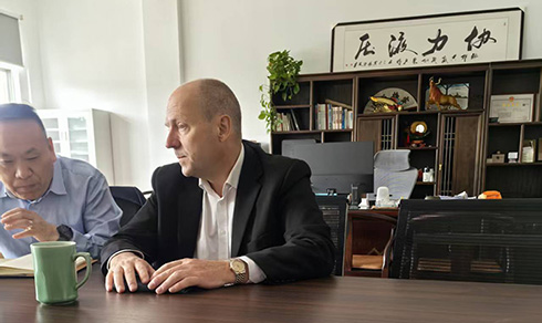 ?熱烈歡迎國外客戶來廠洽談